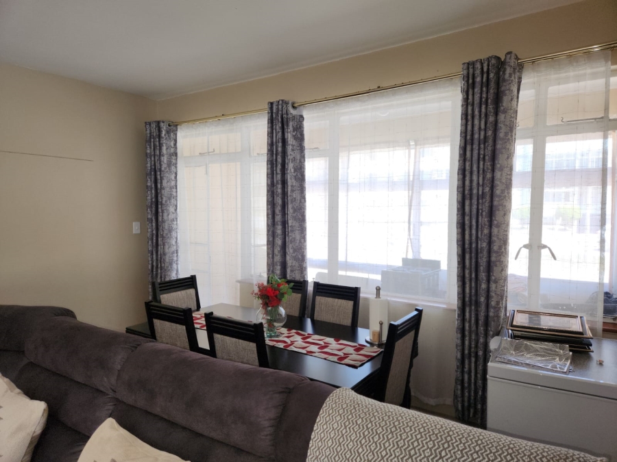 2 Bedroom Property for Sale in Humewood Eastern Cape